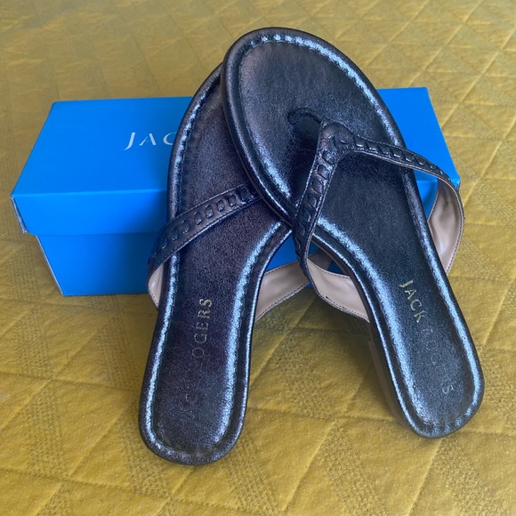 Jack Rogers metallic Collins flip flops in pewter - Picture 5 of 5